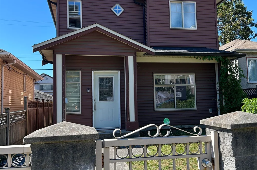 8463 OAK STREET, Vancouver BC V6P 4A9, Vancouver BC — Residential for Sale - Photo 2