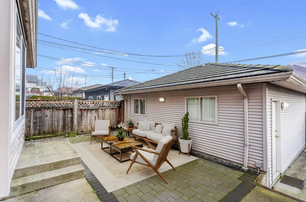 8468 OSLER STREET, Vancouver BC V6P 4E4, Vancouver BC — Residential for Sale - Photo 2