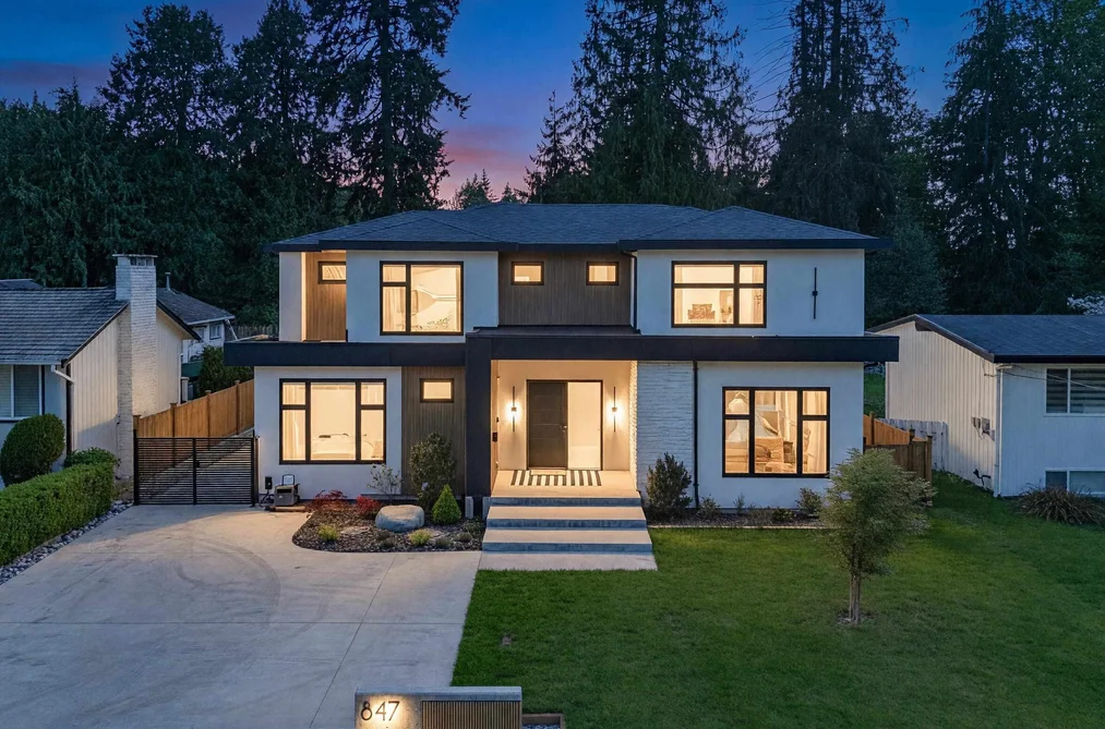 House for sale at 847 Thermal Drive Coquitlam British Columbia - MLS: R3120573