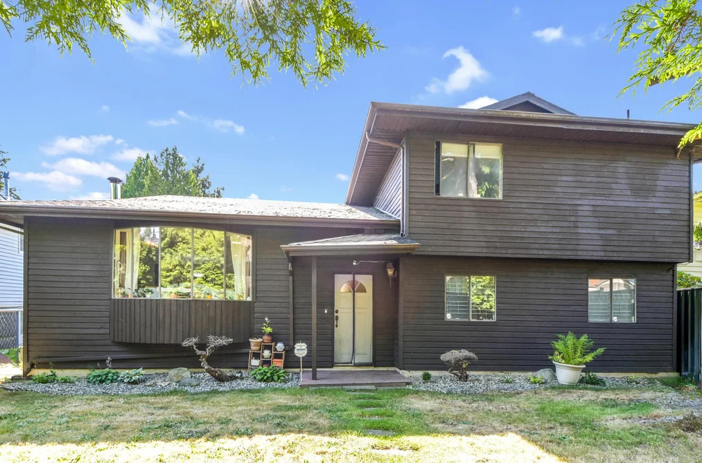 House for sale at 8473 152 Street Surrey British Columbia - MLS: R3140453