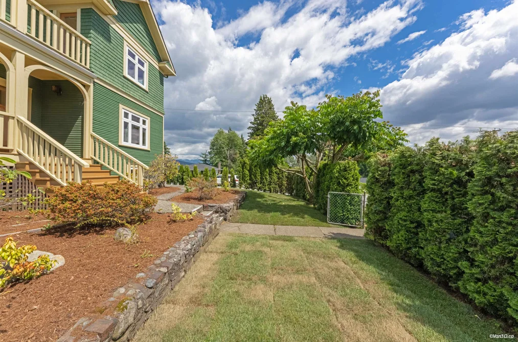 848 E 6TH STREET, North Vancouver BC V7L 1R7, North Vancouver BC — Residential for Sale — Photo 8 of 40
