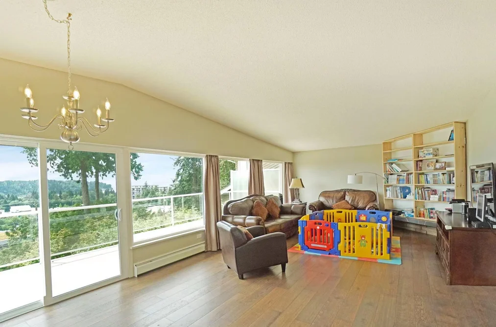 850 ESQUIMALT AVENUE, West Vancouver BC V7T 1J8, West Vancouver BC — Residential for Sale - Photo 3