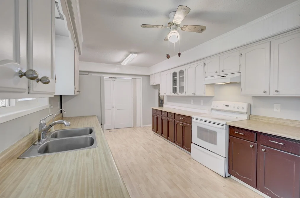 8505 HOWARD CRESCENT, Chilliwack BC V2P 5R5, Chilliwack BC — Residential for Sale - Photo 6