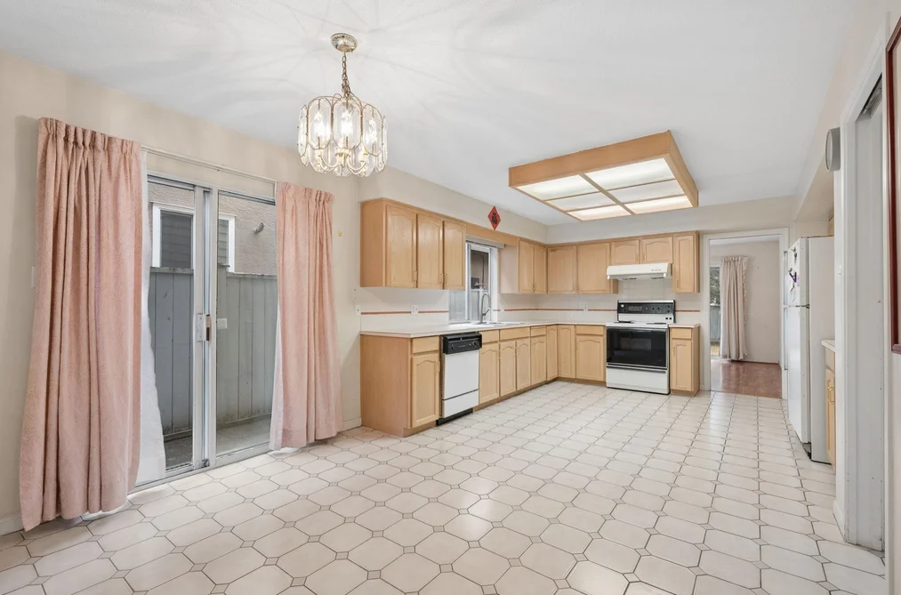 8511 ASH STREET, Richmond, BC — Residential for Sale — Photo 10 of 40