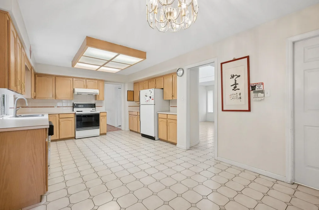 8511 ASH STREET, Richmond, BC — Residential for Sale — Photo 12 of 40