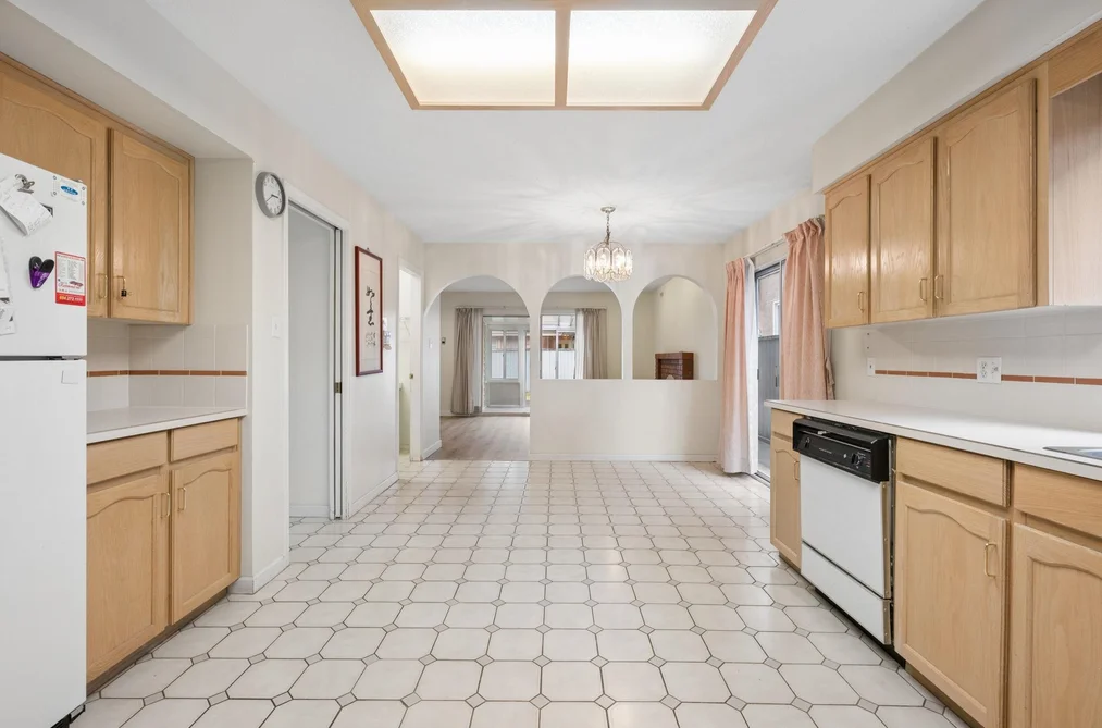 8511 ASH STREET, Richmond, BC — Residential for Sale — Photo 14 of 40