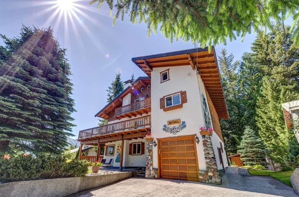 House for sale at 8512 Drifter Way Whistler British Columbia - MLS: R3092871
