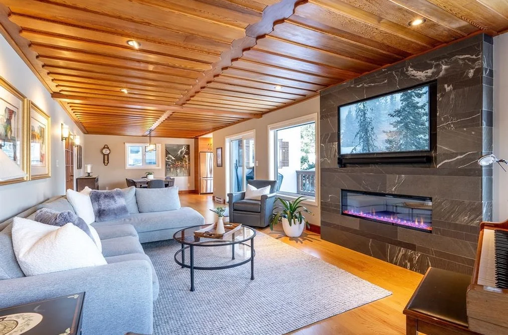 8512 DRIFTER WAY, Whistler BC V8E 0G2, Whistler BC — Residential for Sale - Photo 3