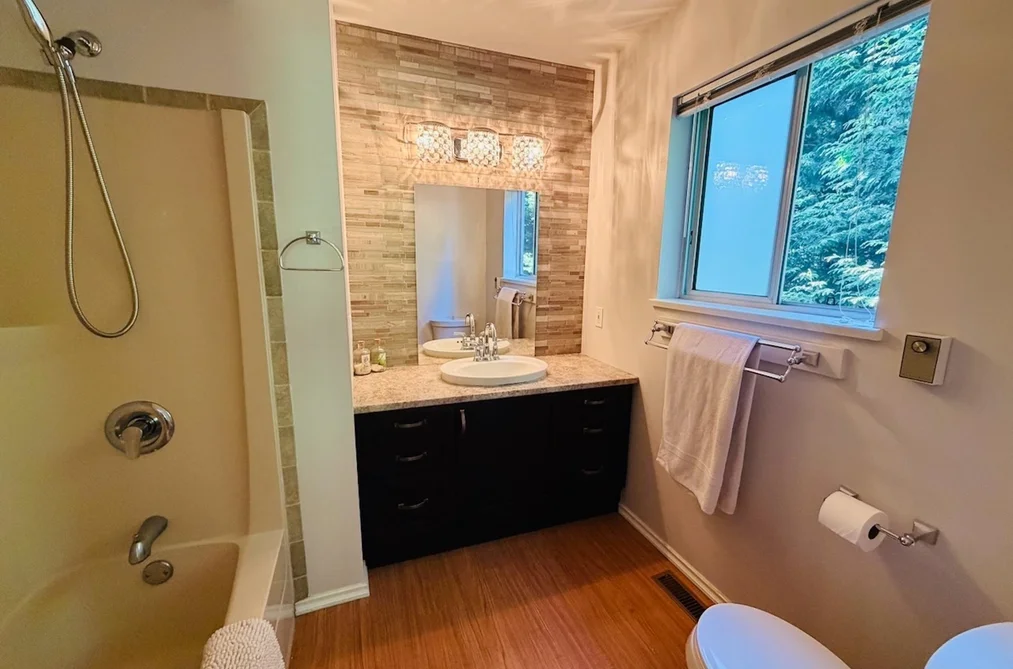852 TRALEE PLACE, Gibsons BC V0N 1V7, Gibsons BC — Residential for Sale — Photo 14 of 40