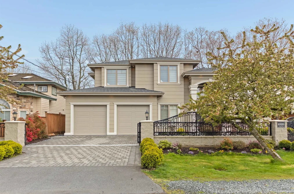 House for sale at 8520 Elsmore Road Richmond British Columbia - MLS: R3111241