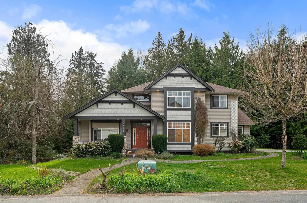 House for sale at 8525 Doerksen Drive Mission British Columbia - MLS: R3122740
