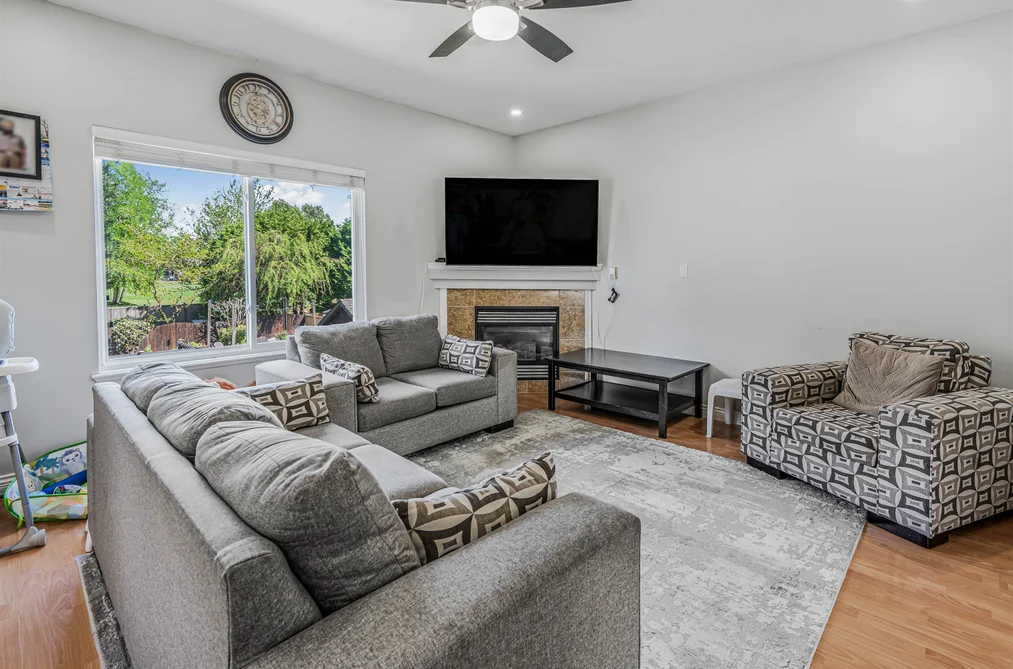 8530 FENNELL STREET, Mission BC V4S 1M2, Mission BC — Residential for Sale - Photo 4