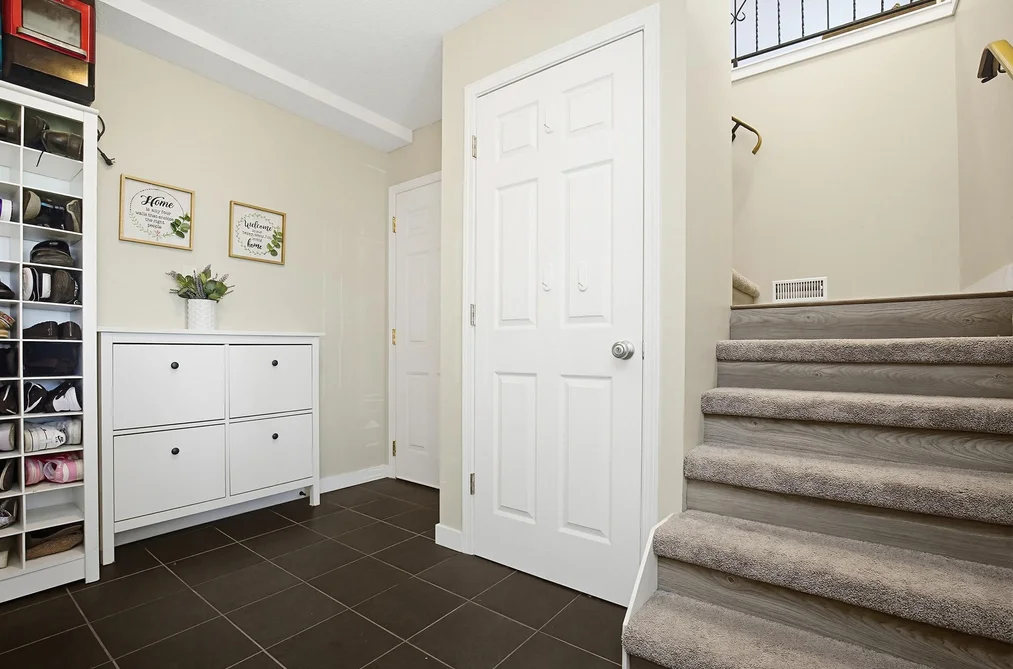 8541 MCEWEN TERRACE, Mission BC V2V 6R2, Mission BC — Residential for Sale - Photo 2