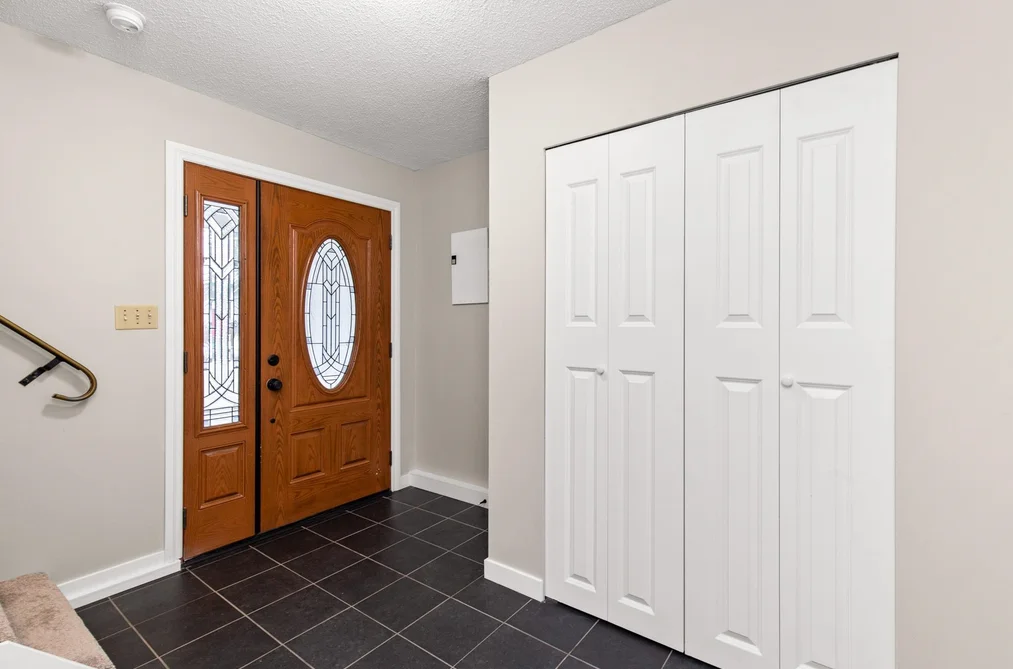 8541 MCEWEN TERRACE, Mission BC V2V 6R2, Mission BC — Residential for Sale - Photo 3