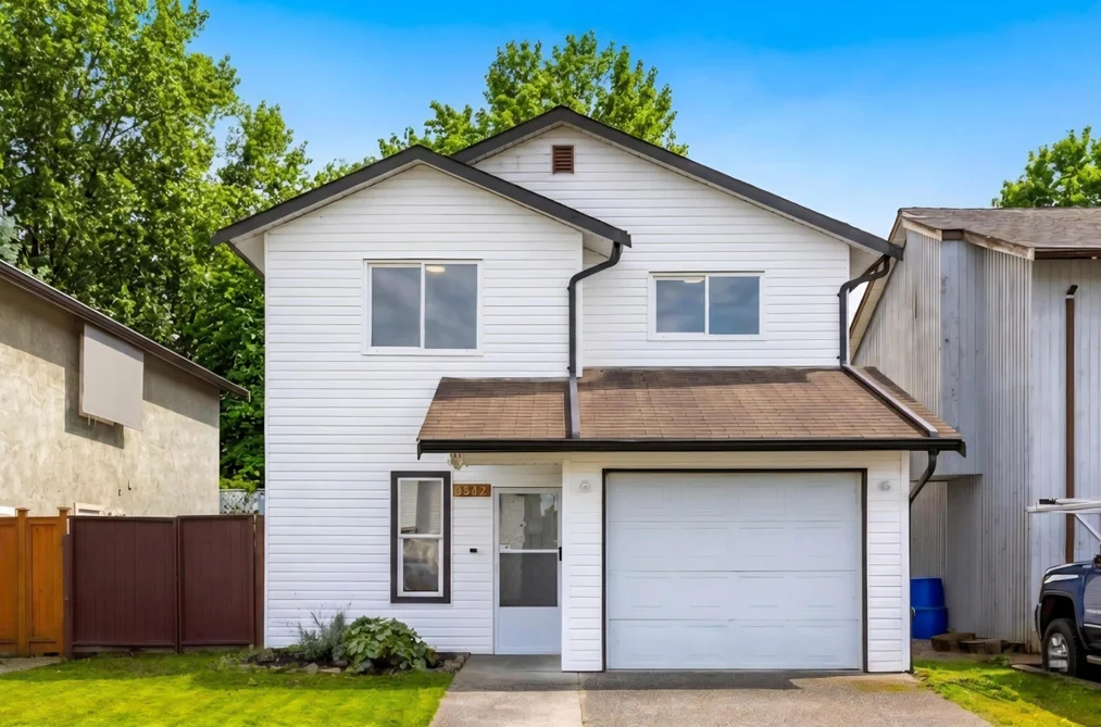 House for sale at 8542 Mccutcheon Avenue Chilliwack British Columbia - MLS: R3130550