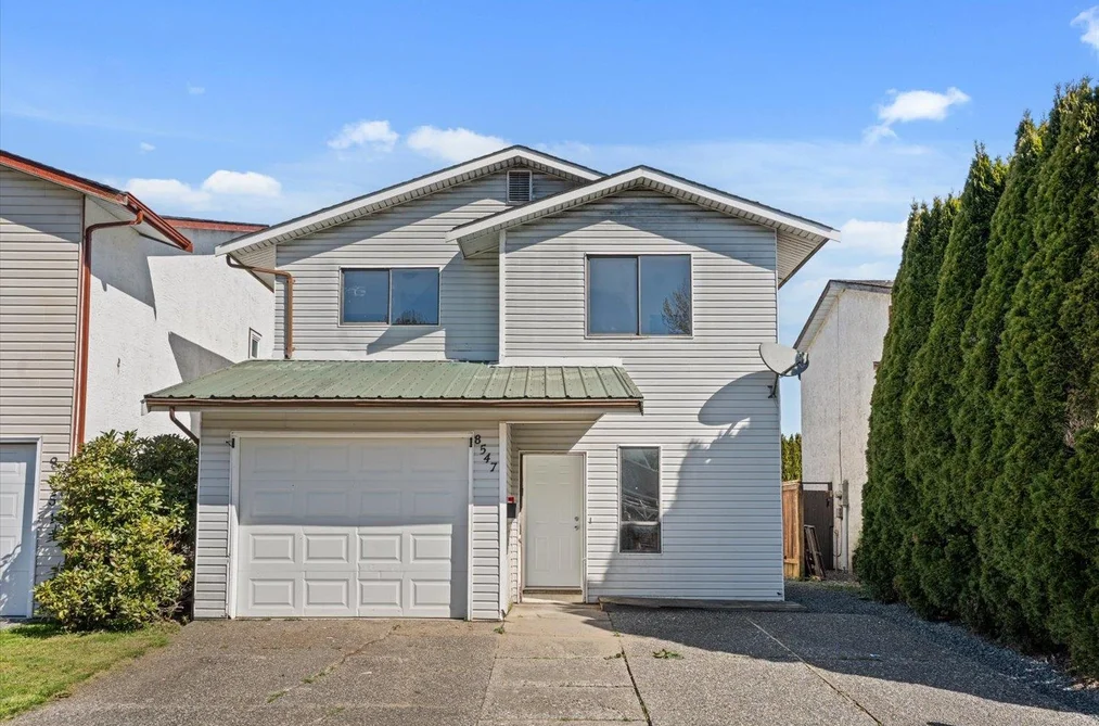House for sale at 8547 Mccutcheon Avenue Chilliwack British Columbia - MLS: R3110328