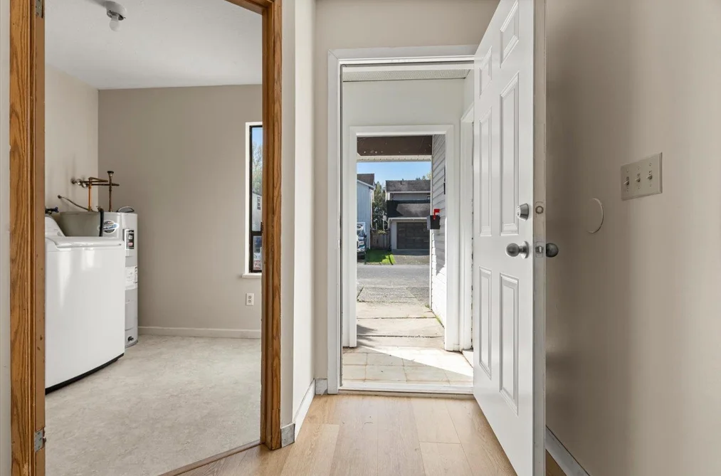 8547 MCCUTCHEON AVENUE, Chilliwack BC V2P 7L3, Chilliwack BC — Residential for Sale - Photo 2