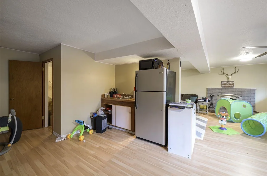 855 BAYVIEW DRIVE, Delta BC V4M 2R5, Delta BC — Residential for Sale — Photo 31 of 36