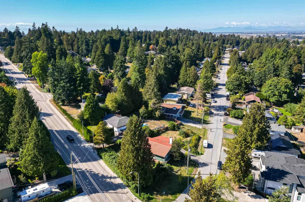 855 BAYVIEW DRIVE, Delta BC V4M 2R5, Delta BC — Residential for Sale — Photo 5 of 36