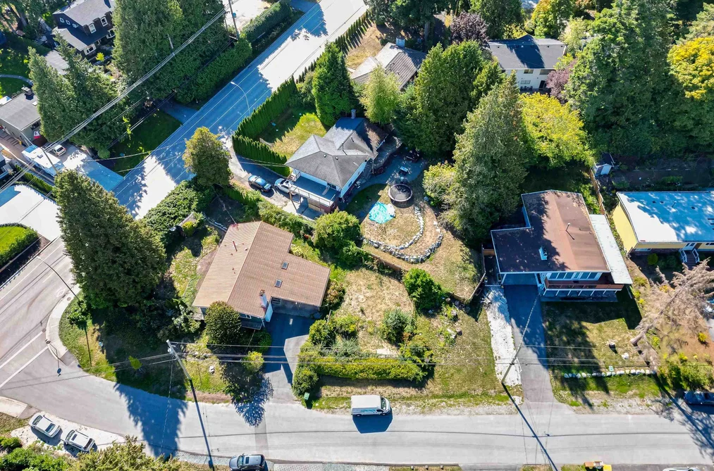 855 BAYVIEW DRIVE, Delta BC V4M 2R5, Delta BC — Residential for Sale — Photo 7 of 36