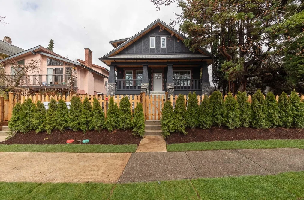 Half Duplex for sale at 855 E 19th Avenue Vancouver British Columbia - MLS: R3108793