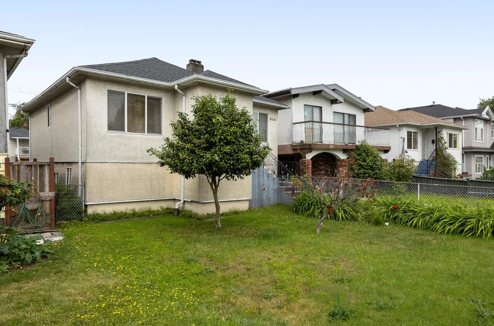 House for sale at 855 Nanaimo Street Vancouver British Columbia - MLS: R3136495