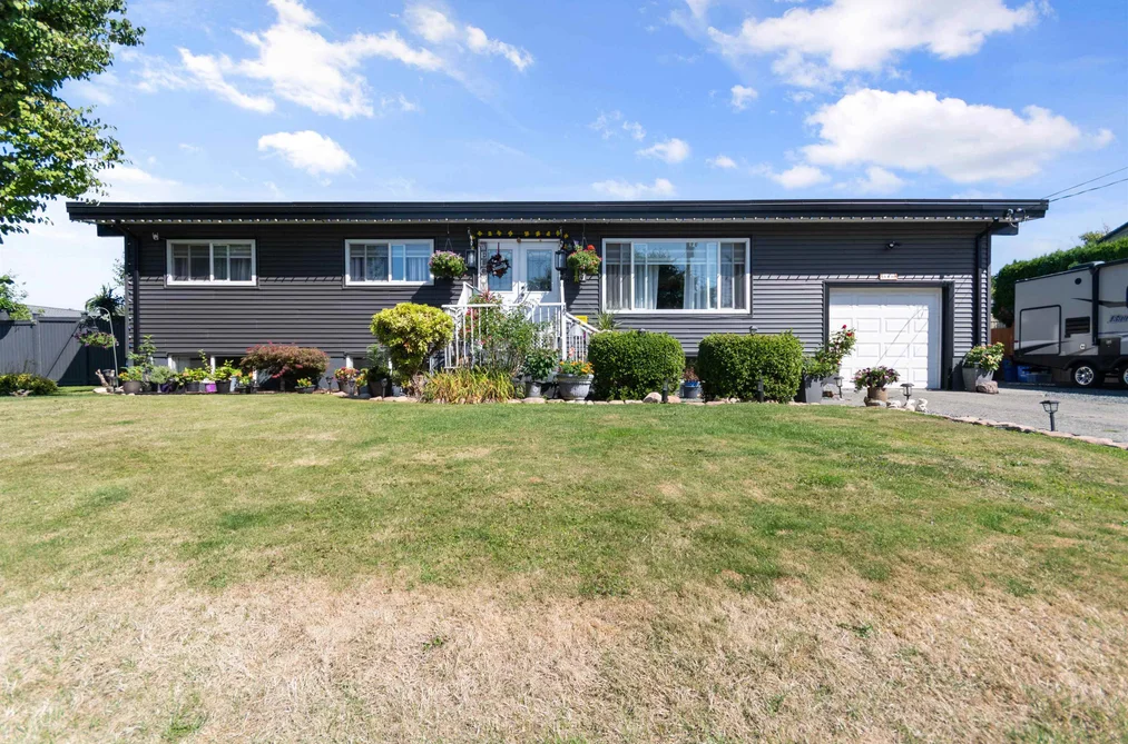 8550 NORMAN CRESCENT, Chilliwack BC V2P 5C6, Chilliwack BC — Residential for Sale - Photo 2