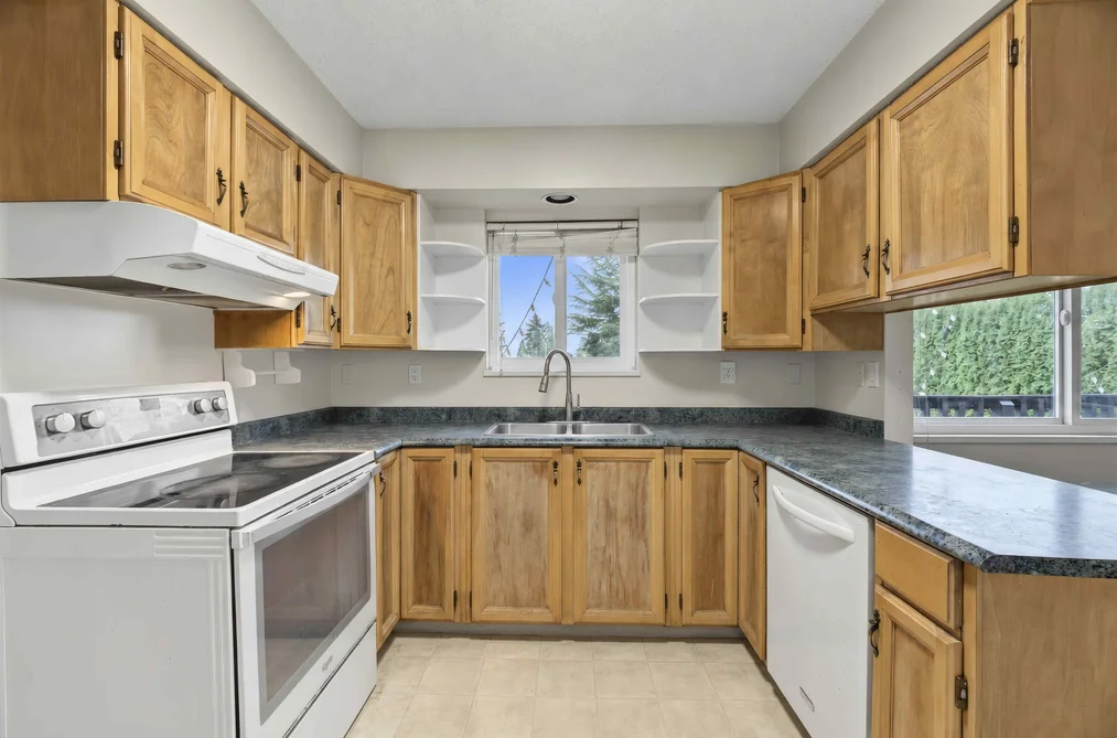 8553 116B Street, Delta, BC - House for Sale - Photo 7 of 37