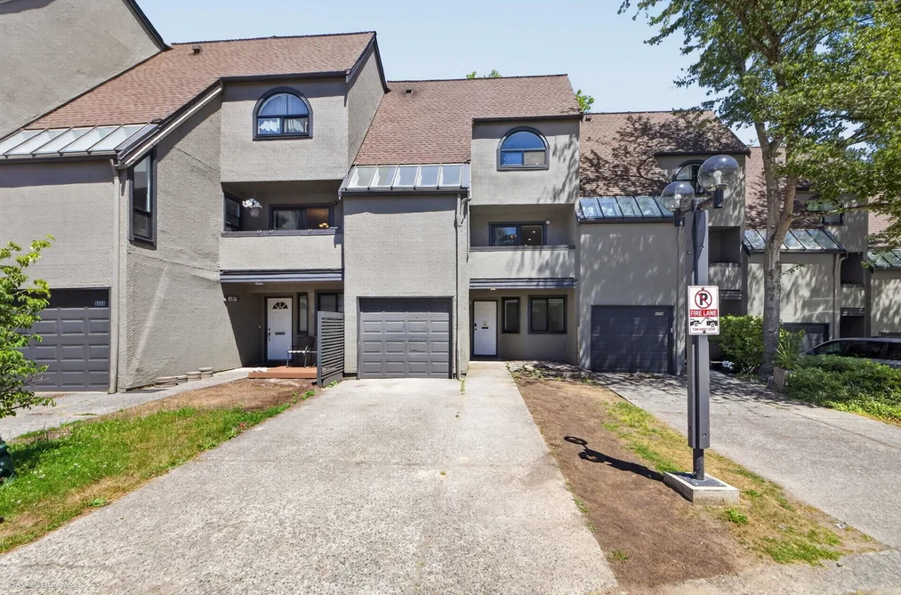 8557 WOODRIDGE PLACE, Burnaby BC V5A 4B3, Burnaby BC — Residential for Sale - Photo 2