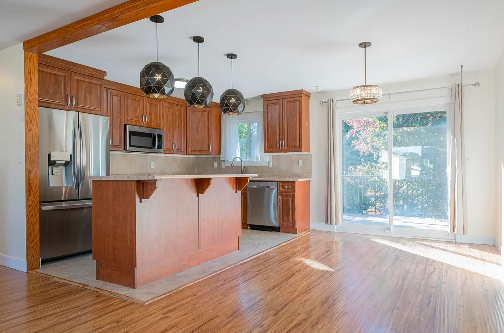 Avenue 8558 MCCUTCHEON AVENUE, Chilliwack BC V2P 7K7, Chilliwack BC — Residential for Sale - Photo 2