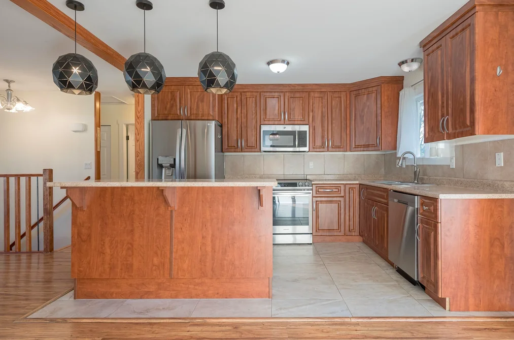 Avenue 8558 MCCUTCHEON AVENUE, Chilliwack BC V2P 7K7, Chilliwack BC — Residential for Sale - Photo 4