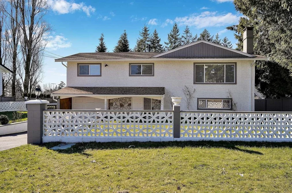 House for sale at 8561 113b Street Delta British Columbia - MLS: R3110074