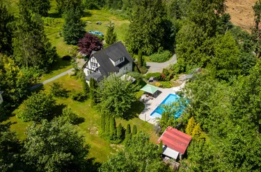 8561 Bradner Rd, Abbotsford, BC - MLS: R3133437
