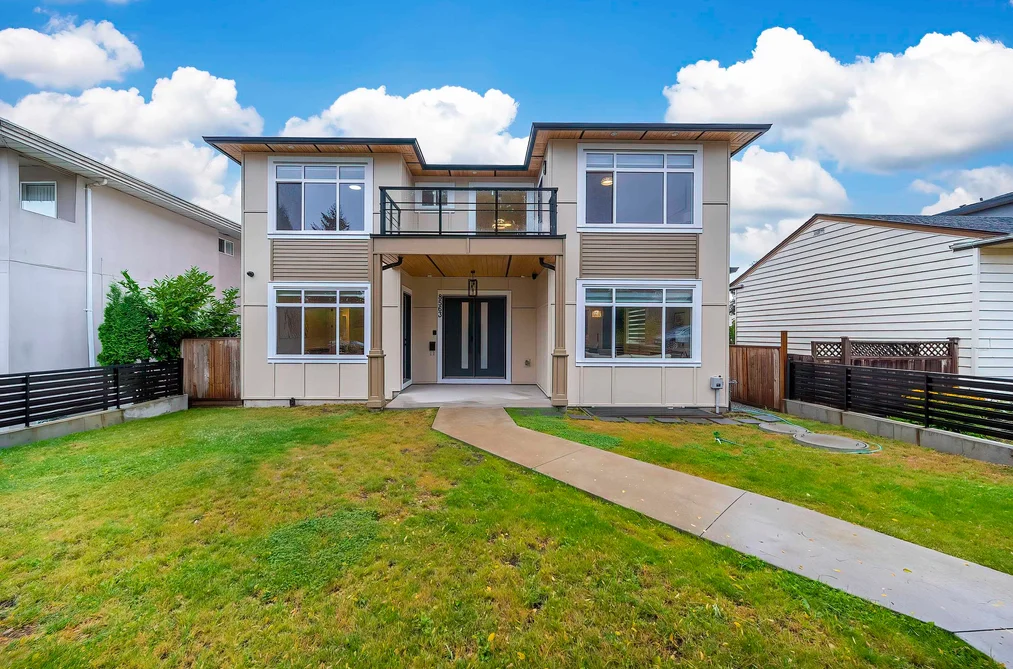 House for sale at 8563 11th Avenue Burnaby British Columbia - MLS: R3123062