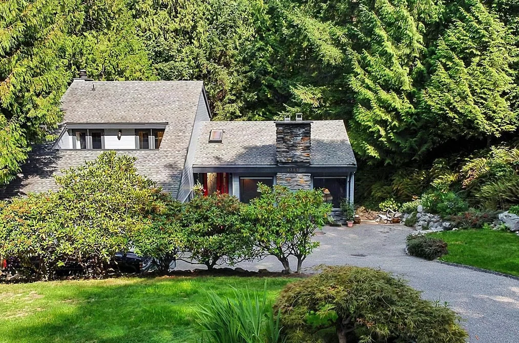 House for sale at 8568 Bedora Place West Vancouver British Columbia - MLS: R3164496