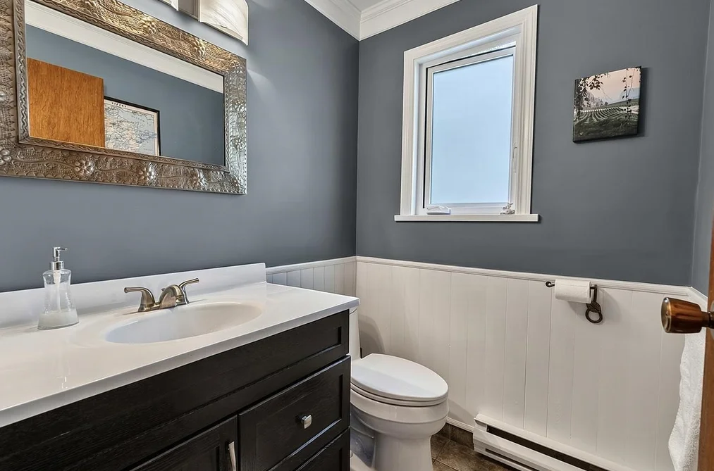 8568 Bedora Place, West Vancouver, BC - House for Sale - Photo 15 of 40 8568 Bedora Place, West Vancouver, BC - House for Sale - Photo 15 of 40