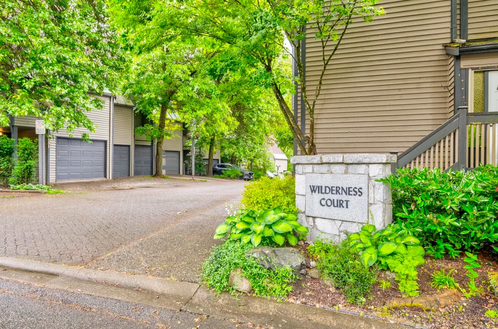 8574 WILDERNESS COURT, Burnaby BC V5A 4B2, Burnaby BC — Residential for Sale - Photo 2