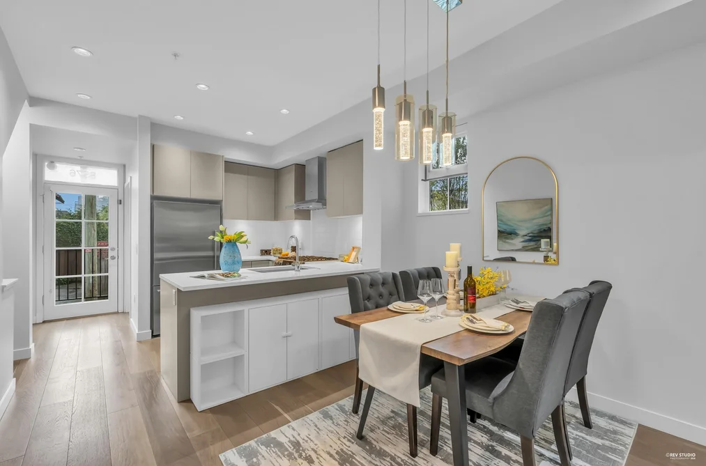 8576 OSLER STREET, Vancouver BC V6P 0G4, Vancouver BC — Residential for Sale - Photo 2