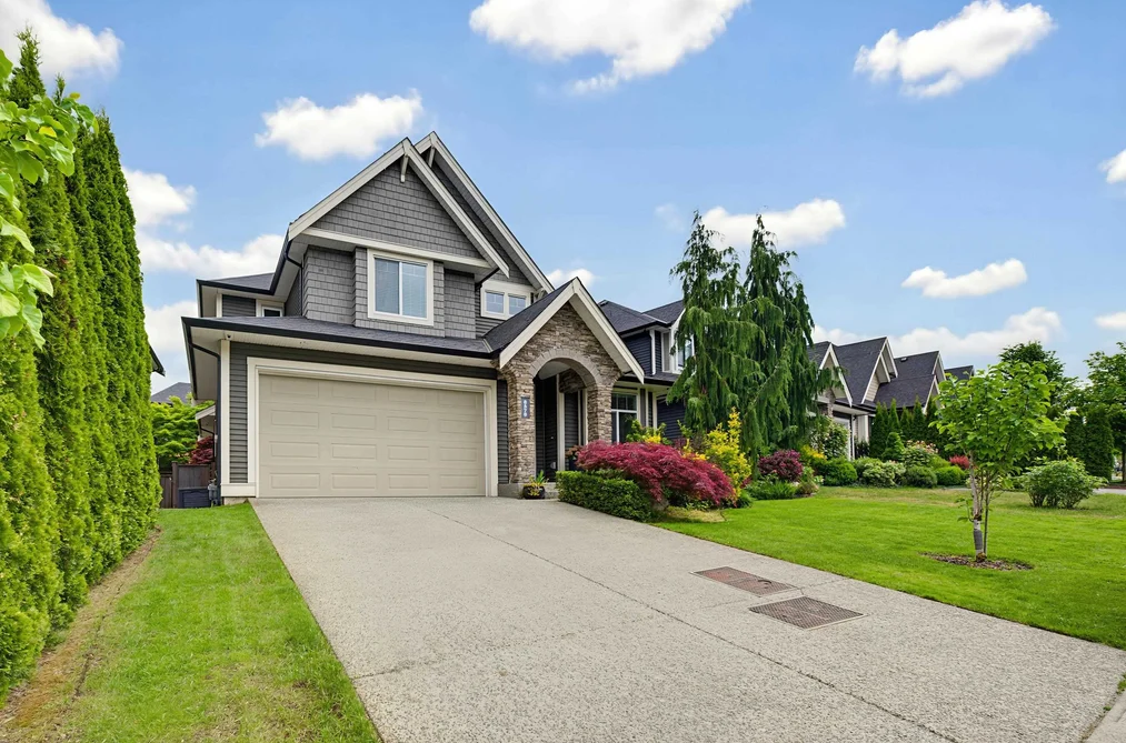 8578 205B STREET, Langley BC V2Y 0P6, Langley BC — Residential for Sale - Photo 2