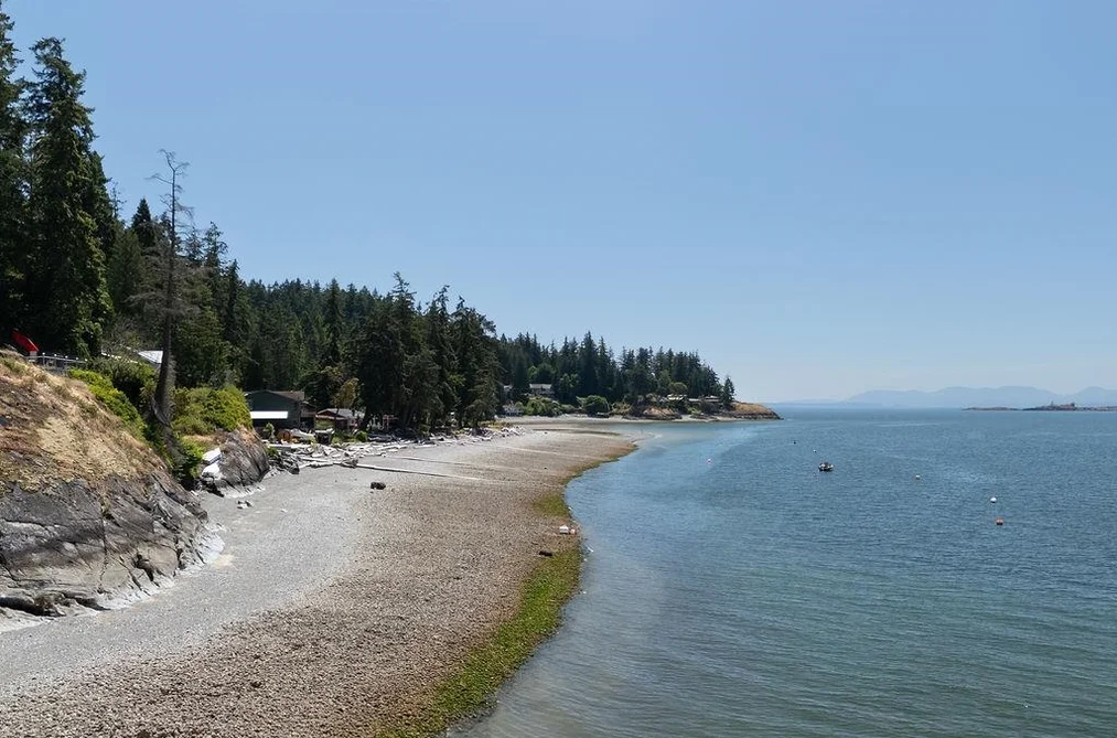 8579 REDROOFFS ROAD, Halfmoon Bay BC V7Z 1A9, Halfmoon Bay BC — Residential for Sale - Photo 2