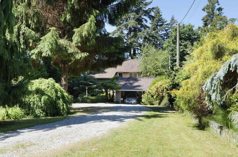 8579 REDROOFFS ROAD, Halfmoon Bay BC V7Z 1A9, Halfmoon Bay BC — Residential for Sale — Photo 3 of 13