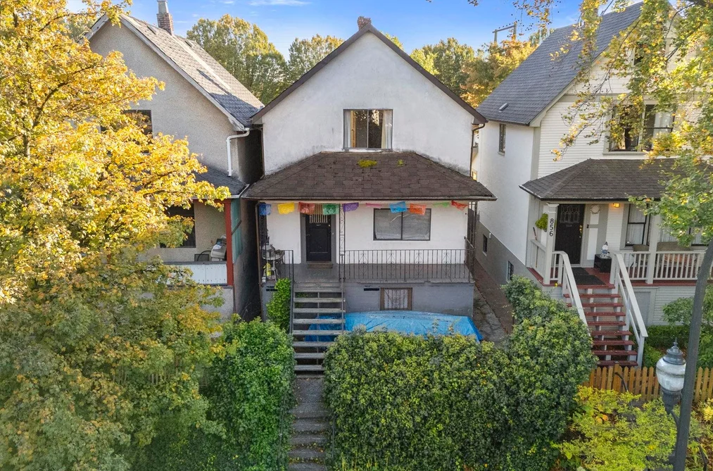 858 UNION STREET, Vancouver BC V6A 2C4, Vancouver BC — Residential for Sale - Photo 2