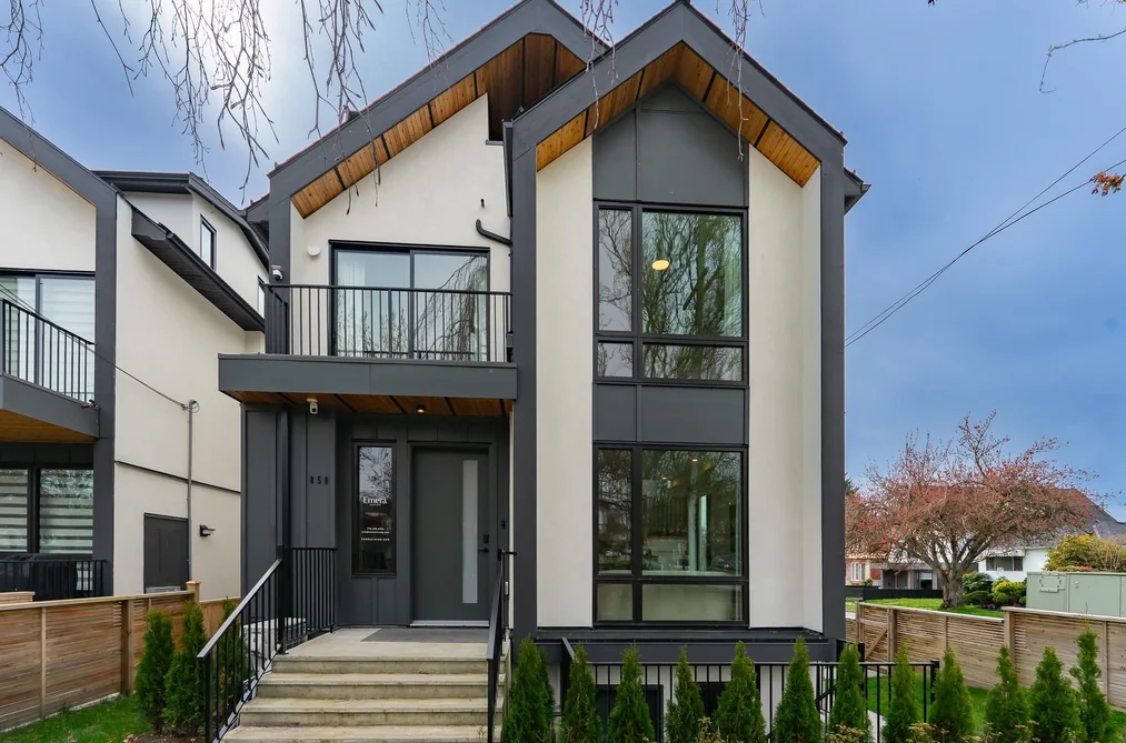 Duplex for sale at 858 W 64th Avenue Vancouver British Columbia - MLS: R3113959