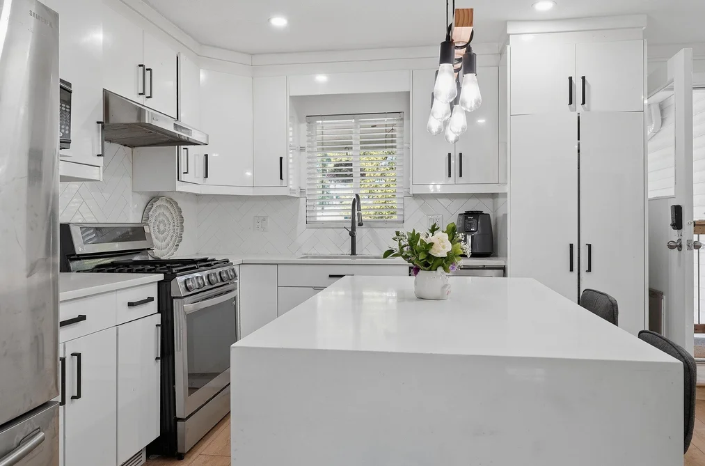 8581 152 STREET, Surrey BC V3S 3M9, Surrey BC — Residential for Sale - Photo 2