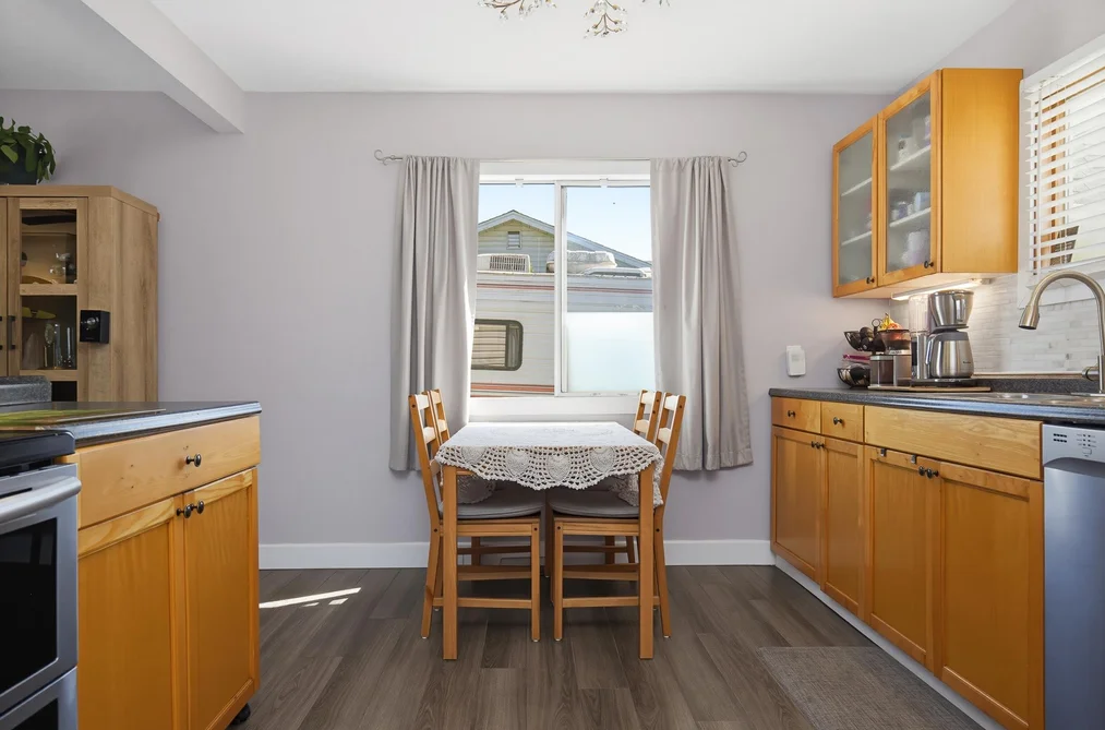 8585 BROADWAY STREET, Chilliwack BC V2P 5V4, Chilliwack BC — Residential for Sale — Photo 8 of 40