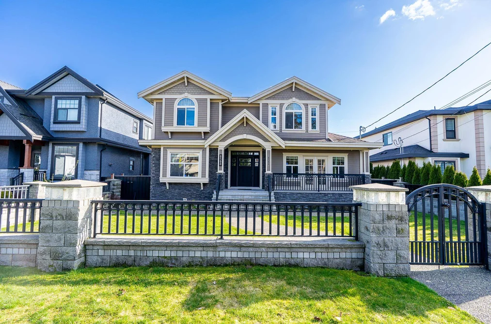 House for sale at 8588 Armstrong Avenue Burnaby British Columbia - MLS: R3092414