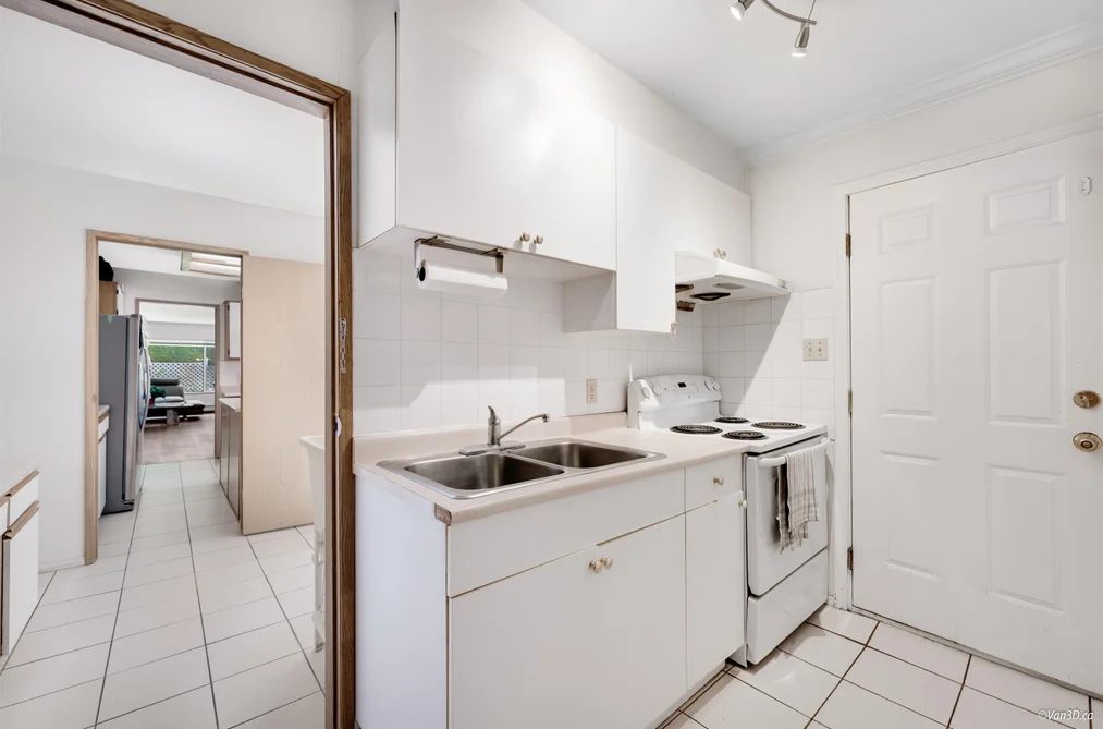 8607 SELKIRK STREET, Vancouver BC V6P 4J2, Vancouver BC — Residential for Sale - Photo 7