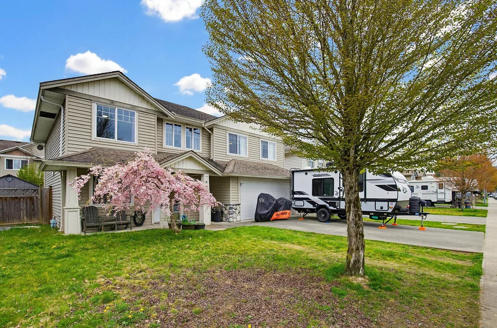 House for sale at 8627 Henderson Street Mission British Columbia - MLS: R3111200