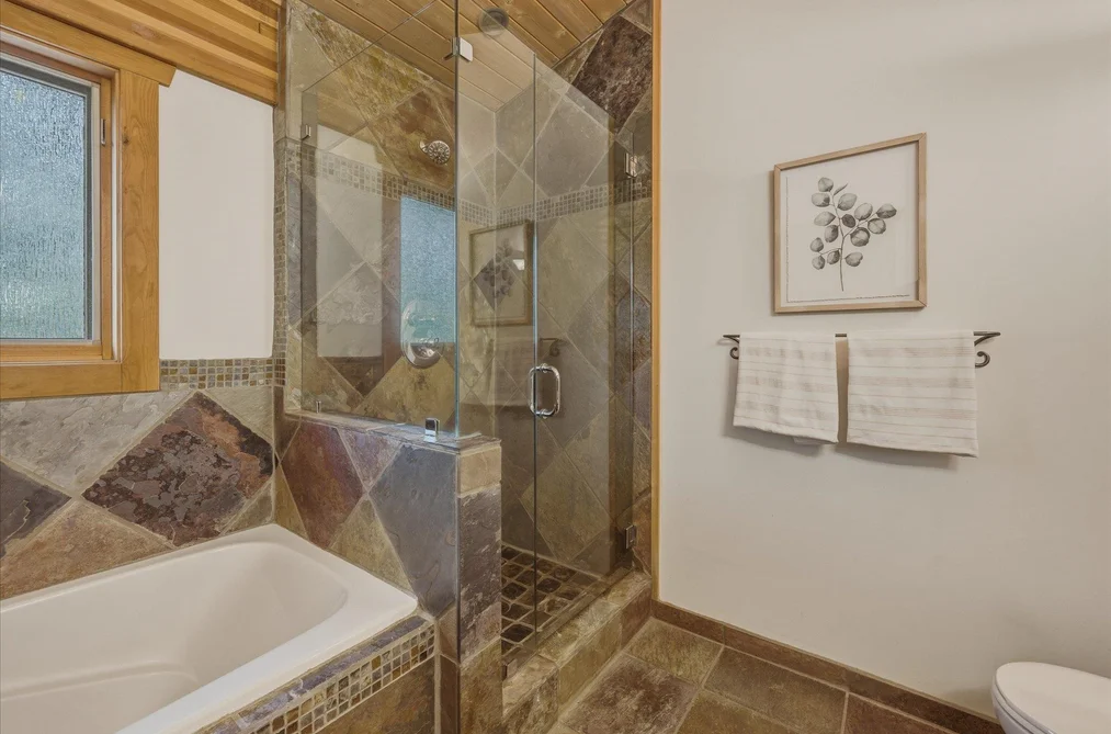 8633 FOREST RIDGE DRIVE, Whistler BC V8E 0G1, Whistler BC — Residential for Sale — Photo 21 of 40