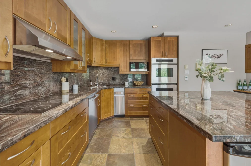 8633 FOREST RIDGE DRIVE, Whistler BC V8E 0G1, Whistler BC — Residential for Sale — Photo 9 of 40